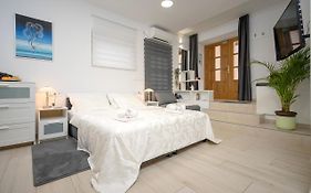 LUXOR Hvar - Main Square Apartments
